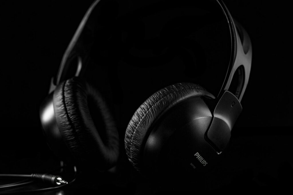 boAt Rockerz 550 Bluetooth Headphones